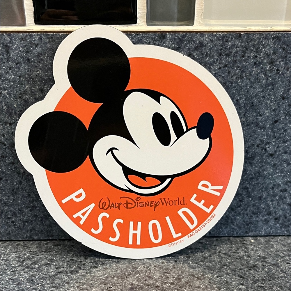 DISNEY Mickey Mouse Passholder Magnet - Red and Black